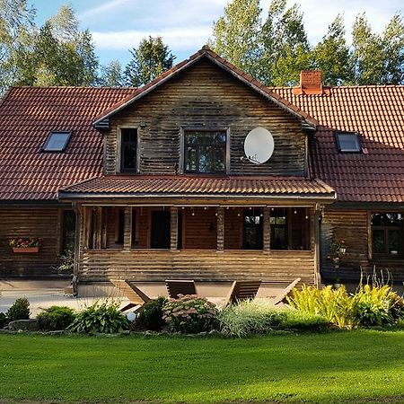 Viesu Nams Jaunzilaksi Hotel Viresi Exterior foto